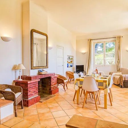 Le Farigoulo By Interhome