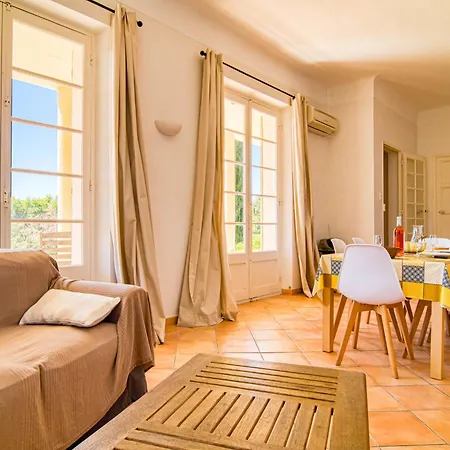 Holiday home Le Farigoulo By Interhome *